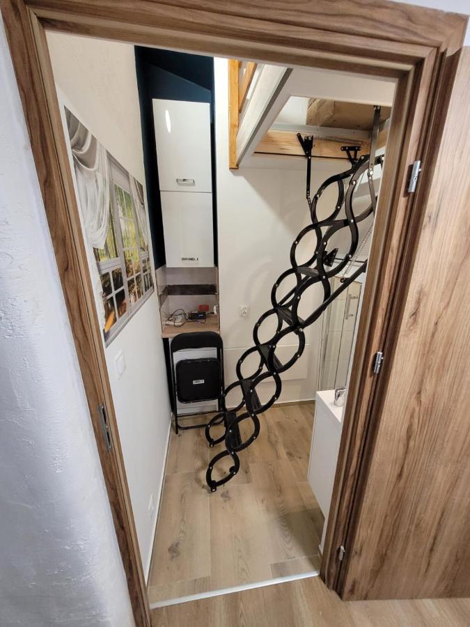 Micro Apartments 2,5 Qm - Najmniejsze Apartamenty Swiata 2,5 Mkw Cracovia Esterno foto