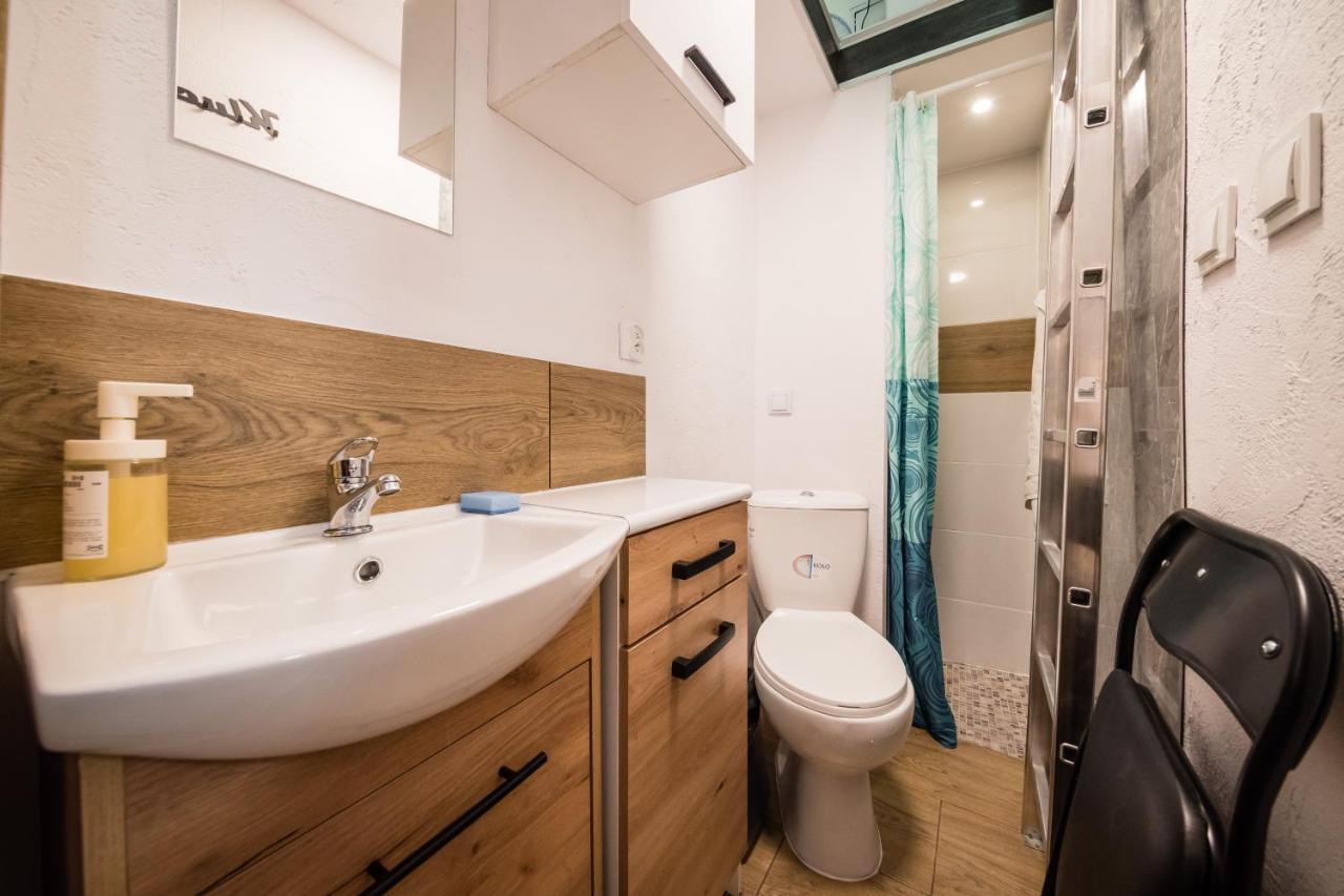 Micro Apartments 2,5 Qm - Najmniejsze Apartamenty Swiata 2,5 Mkw Cracovia Esterno foto
