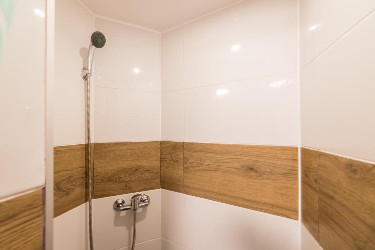 Micro Apartments 2,5 Qm - Najmniejsze Apartamenty Swiata 2,5 Mkw Cracovia Esterno foto