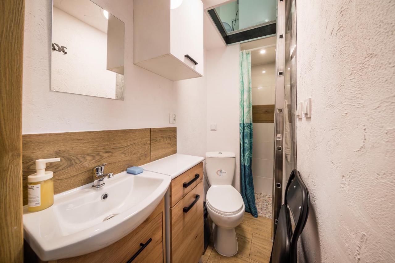 Micro Apartments 2,5 Qm - Najmniejsze Apartamenty Swiata 2,5 Mkw Cracovia Esterno foto
