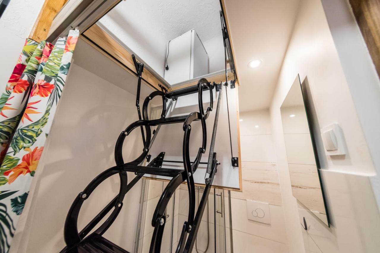 Micro Apartments 2,5 Qm - Najmniejsze Apartamenty Swiata 2,5 Mkw Cracovia Esterno foto
