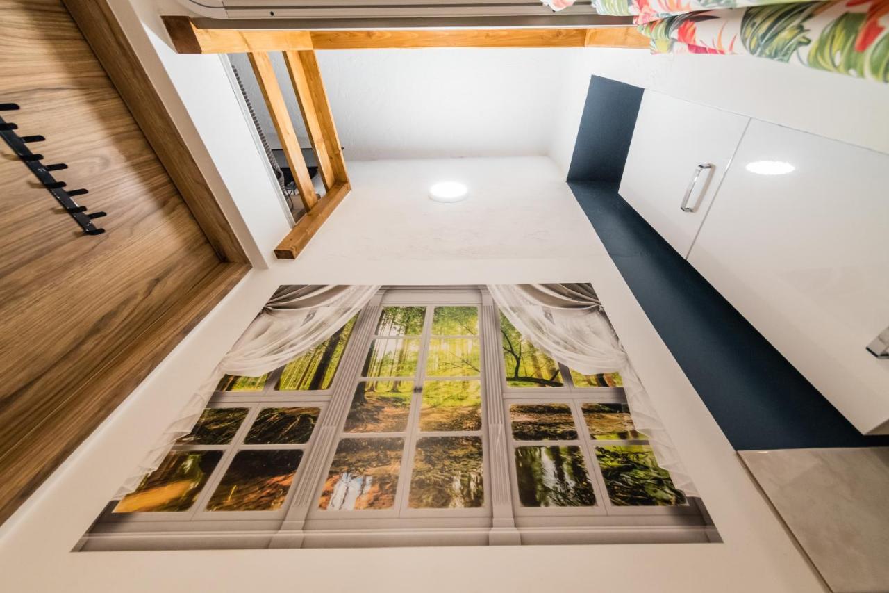Micro Apartments 2,5 Qm - Najmniejsze Apartamenty Swiata 2,5 Mkw Cracovia Esterno foto